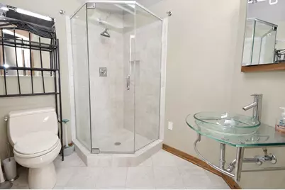 600 Monroe Avenue NW #411, Grand Rapids, MI 49503 - Photo 16