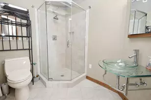 600 Monroe Ave NW, Grand Rapids, MI 49503 - Photo 16