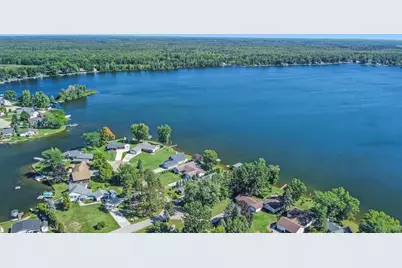 8611 Mohawk Trail, Howard City, MI 49329 - Photo 8