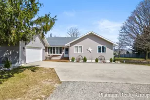 4834 W Elizabeth Dr, Shelby, MI 49455 - Photo 2