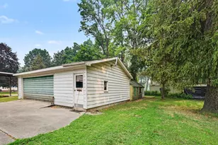 236 Cora St, Allegan, MI 49010 - Photo 28