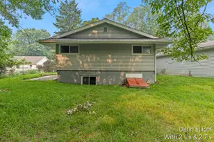 2110 Worden St, Lansing, MI 48910 - Photo 6