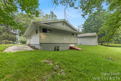 2110 Worden Street, Lansing, MI 48910 - Photo 4