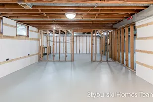 19127 W Spring Lake Rd, Spring Lake, MI 49456 - Photo 36