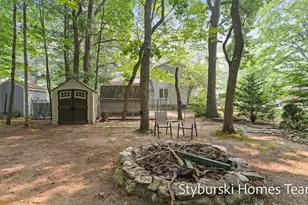 19127 W Spring Lake Rd, Spring Lake, MI 49456 - Photo 46