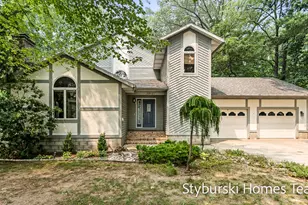 19127 W Spring Lake Rd, Spring Lake, MI 49456 - Photo 1