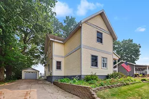42 E Waterloo St NW, Casnovia, MI 49318 - Photo 2