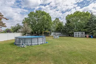 2053 Joni Ln, Stevensville, MI 49127 - Photo 30