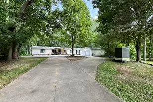 2888 Lyons Ave, Kalamazoo, MI 49048 - Photo 2