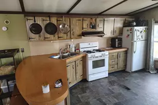 3658 Sugar Loaf St NW, Grand Rapids, MI 49544 - Photo 2