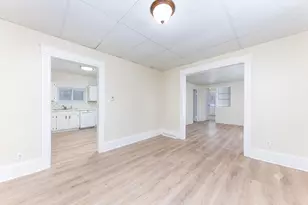 405 Starkweather St, Plymouth, MI 48170 - Photo 8