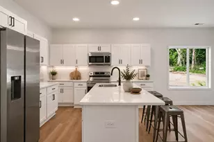 1480 W Valley, Lansing, MI 48906 - Photo 6