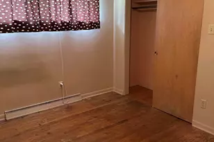 1060 Indiana Ave, Benton Harbor, MI 49022 - Photo 10