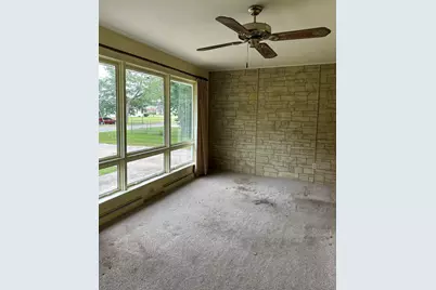 1060 Indiana Avenue, Benton Harbor, MI 49022 - Photo 6