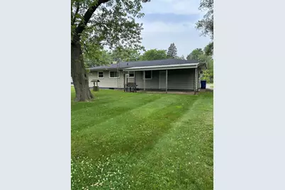 1060 Indiana Avenue, Benton Harbor, MI 49022 - Photo 4