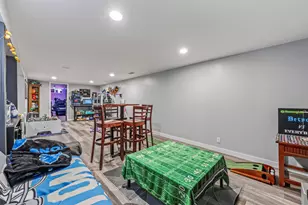 338 N Jefferson St, Zeeland, MI 49464 - Photo 16