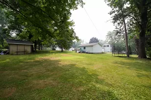 7758 Forest St, Dexter, MI 48130 - Photo 6