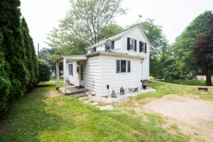 7758 Forest St, Dexter, MI 48130 - Photo 10