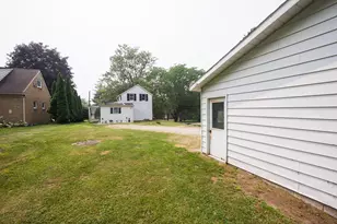 7758 Forest St, Dexter, MI 48130 - Photo 8