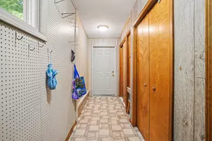 860 E Norton Ave, Muskegon, MI 49444 - Photo 22