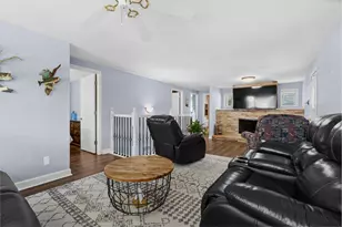 92709 Gravel Lake Dr, Lawton, MI 49065 - Photo 16