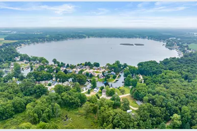 92709 Gravel Lake Drive, Lawton, MI 49065 - Photo 54