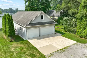 6730 Grand Beach Dr, Brighton, MI 48114 - Photo 38