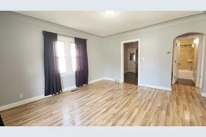 353 W Brockton Avenue, Madison Heights, MI 48071 - Photo 4