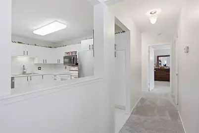 30414 Orchard Lake Road #13, Farmington, MI 48334 - Photo 2