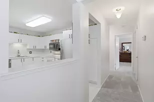30414 Orchard Lake Rd, Farmington, MI 48334 - Photo 2