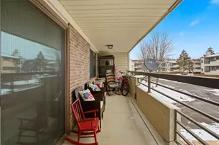 30414 Orchard Lake Rd, Farmington, MI 48334 - Photo 22