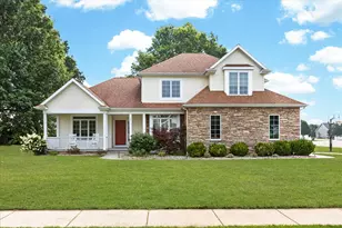 3911 Fox Crossing Dr, Saint Joseph, MI 49085 - Photo 2