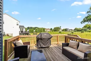 2929 E Morgan Trail NE, Rockford, MI 49341 - Photo 38