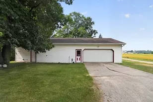 6695 Paradise Park Dr, Saranac, MI 48881 - Photo 6