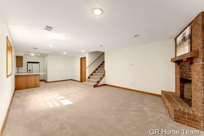 4542 Terry Drive SE, Kentwood, MI 49512 - Photo 6
