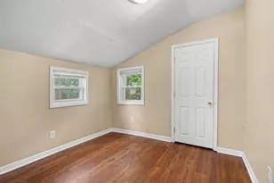 2409 Crozier Ave, Muskegon, MI 49441 - Photo 10