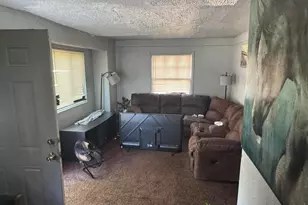 9374 Minock St, Detroit, MI 48228 - Photo 6