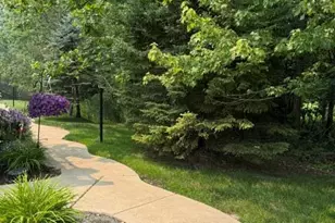 432 Marigold Cir, Westland, MI 48185 - Photo 4