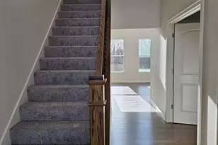 9725 Ella Lee Ct, Saline, MI 48176 - Photo 2