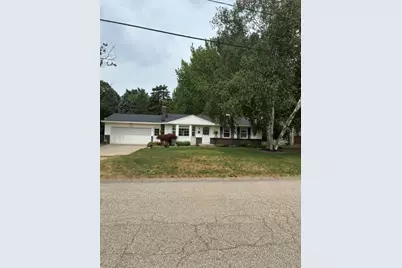 7105 Southwood Drive, Jenison, MI 49428 - Photo 2