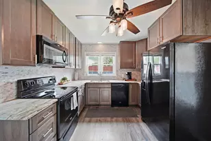 1058 Orchard Rd, Adrian, MI 49221 - Photo 12
