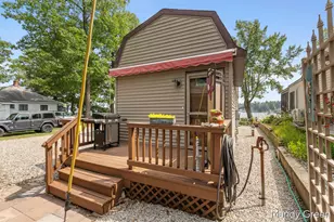 2858 Hall St, Orleans, MI 48865 - Photo 24