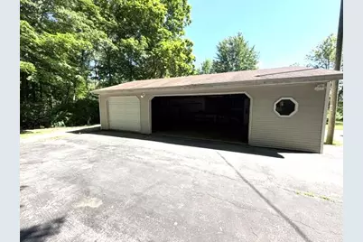 4084 Hartman Road, Sodus, MI 49126 - Photo 36