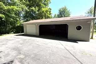 4084 Hartman Rd, Sodus, MI 49126 - Photo 36