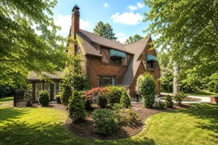 2058 Wildwood Ln, Jackson, MI 49203 - Photo 4