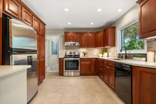 2464 Blueberry Ln, Ann Arbor, MI 48103 - Photo 12