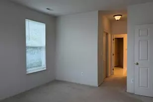 1452 Fox Pointe Cir, Ann Arbor, MI 48108 - Photo 12