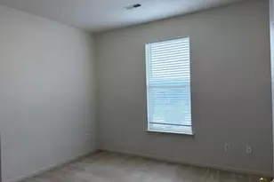 1452 Fox Pointe Cir, Ann Arbor, MI 48108 - Photo 16