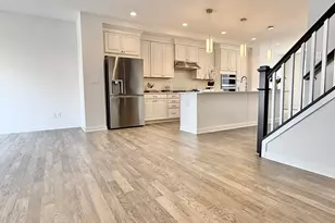 2752 S Spurway Dr, Ann Arbor, MI 48105 - Photo 16