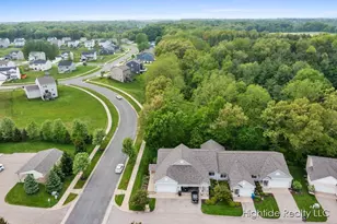 621 Wren Ct, Middleville, MI 49333 - Photo 1